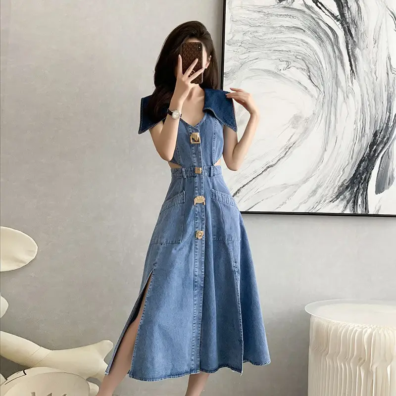 Contrast color large lapel waist slit denim A-shaped skirt