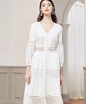 职场新宠：简约风女装助你高效拿下商务谈判